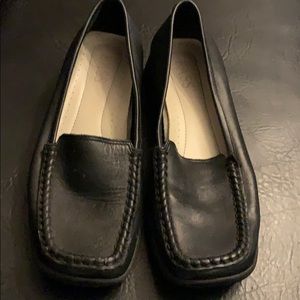 Worn once Bass women’s loafers